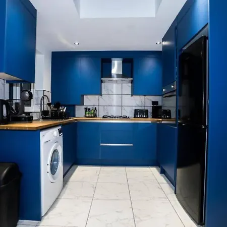 Apartament 3 Bed Modern House Tottenham *
