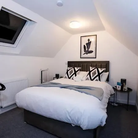 3 Bed Modern House Tottenham