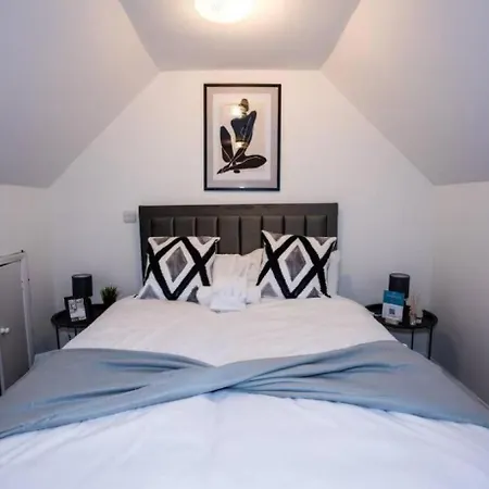 Apartament 3 Bed Modern House Tottenham Londyn