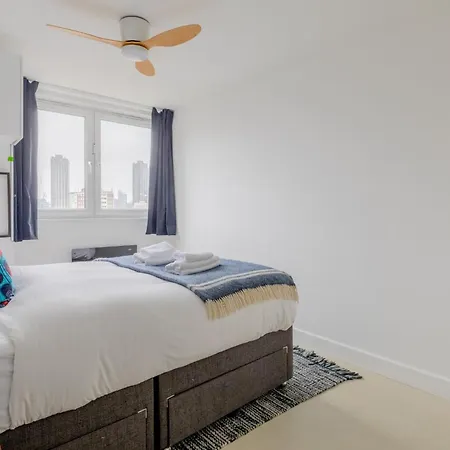 Bright And Stylish 2bd In Old Street W Views *