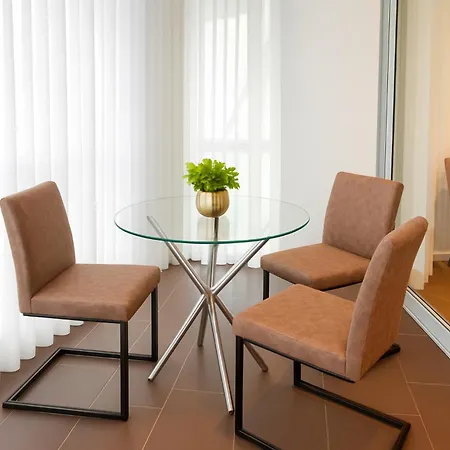 Battersea 2 Bed Riverside Apartment
