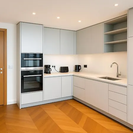 Apartment Battersea 2 Bed Riverside London