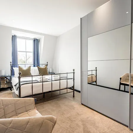 Amazing 2br Flat, Free Parking, By Battersea