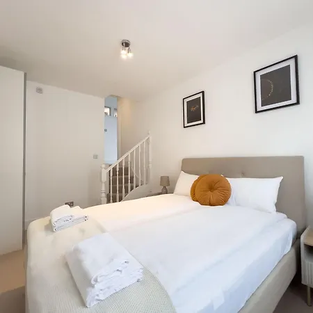 The Fitz Apartment *