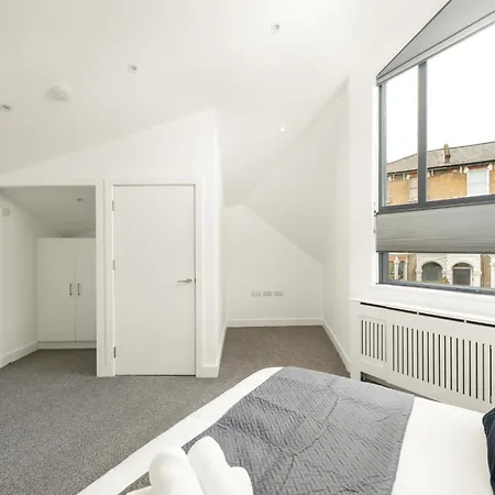 Apartment Architect Built Japandi-style Luxury Home, Unique In The Heart Of Finsbury Park, In 10minutes, Near Arsenal And Tottenham Stadiums