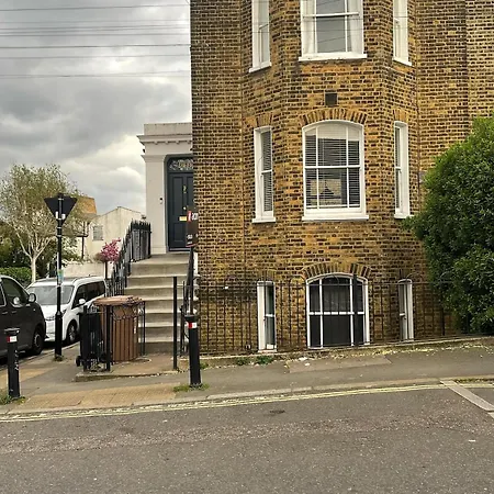 Apartment Cosy Garden Flat Nr Greenwich 7 Mins To Ldn Bridge London