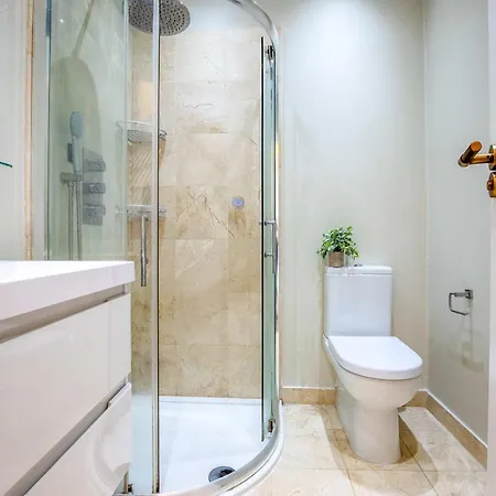 Londwell Residences Camden High Street Edition Apartment *