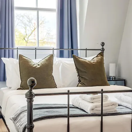 Amazing 2br Flat, Free Parking, By Battersea *
