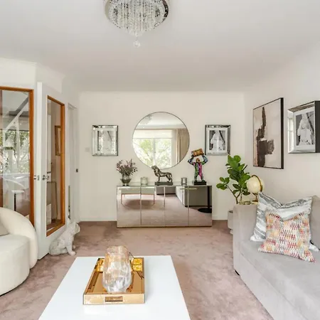 Holiday home Huge Mansion By Mayfair & Hyde Park London