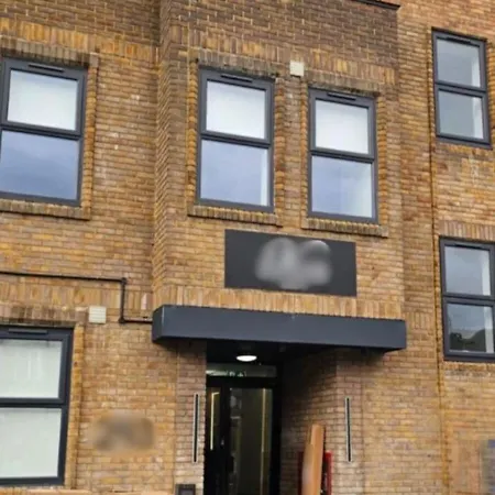 Apartament Chic 2king Bd London With Ensuite & Pull Out Bed