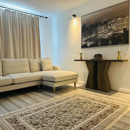 Apartment Entire 2-bedroom Flat Close To Hyde Park, Paddington Station, Bayswater And Queensway Station *