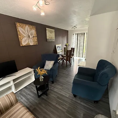 Holiday home Close Airport- Petok - Free Parking