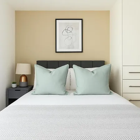 Designer Flat Near Wimbledon Park Lejlighed
