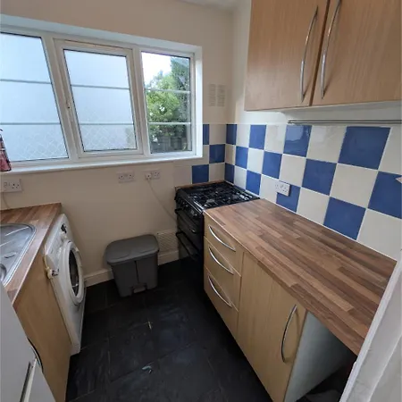 Sw19 Garden Flat With Parking Appartamento Merton (Greater London)