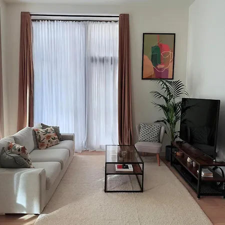 Luxury 1 Bed Riverside With Sky Lounge * London