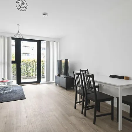 Modern 2 Bed 2 Bath With Patio Access