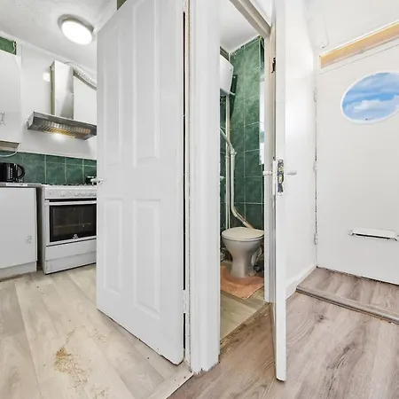 2 Bed Sleeps 7 Comfort Style Combined