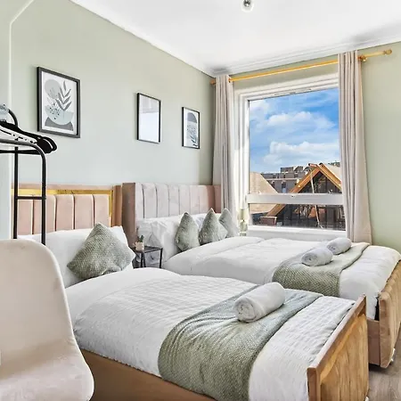 2 Bed Sleeps 7 Comfort Style Combined Apartment *