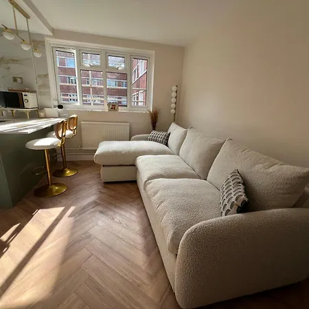 Cosy Flat Apartment London