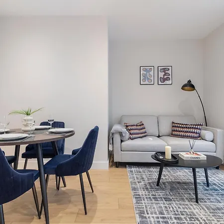 Bright And Modern Flat Relaxing Vibe The Birch Apartment London