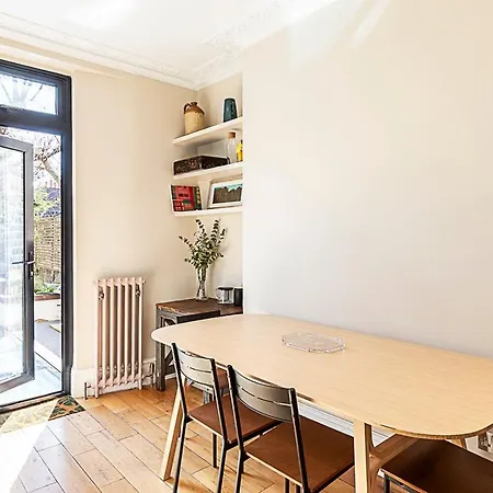 Stylish Kings Cross With Garden Retreat London