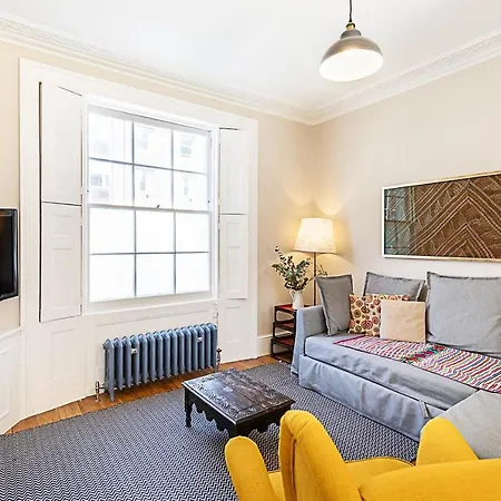 Stylish Kings Cross With Garden Retreat Apartment London