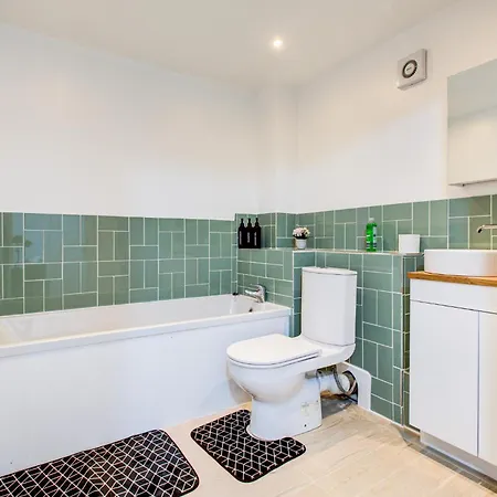 2-bed Flat In Canary Wharf Great Location