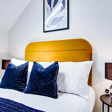 Hybrid Resi - Near Richmond - Wimbledon Apartment New Malden
