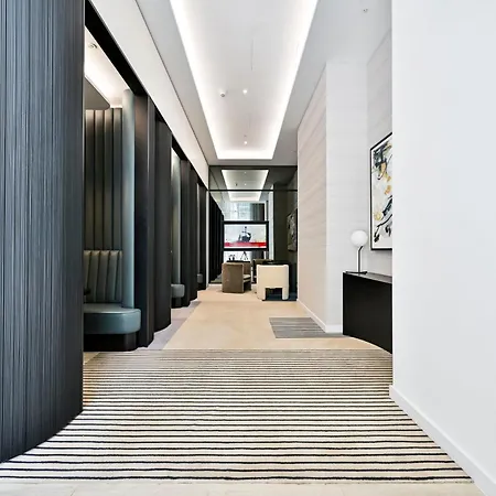 Luxury 2-bed 2-bath -white Living -steps To Tube * 伦敦