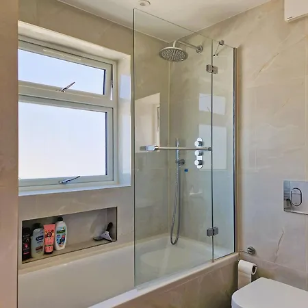 Cosy Single Bed In Morden London Homestay *