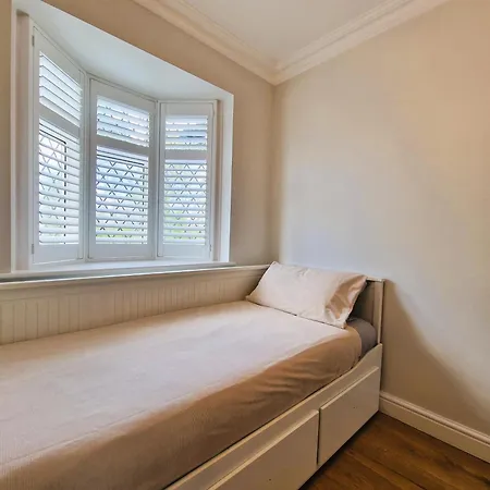 Cosy Single Bed In Morden London * Morden (Greater London)