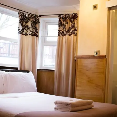 Cricklewood 2*