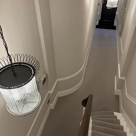 Estatesmen Mount Street Mayfair Flat * London