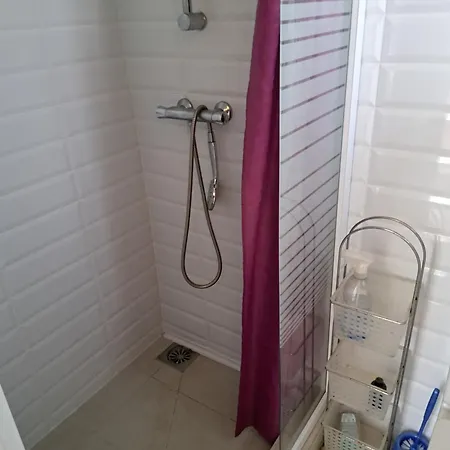 Privatunterkunft Town House- Close To London Train Station *
