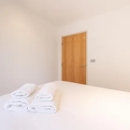 Pass The Keys Spacious And Bright 1 Bed 5 Mins Walk To Old St Apartment *
