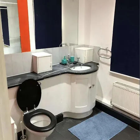 Spacious One-bedroom Flat In Westminster Near Embankment, Apartment London