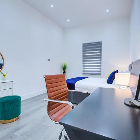 Hybrid Resi - London, Wandsworth Close To Clapham