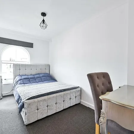 Elgin Mews North Beside Maida Vale Tube And Parking Long Term Bookings Semesterbostad *
