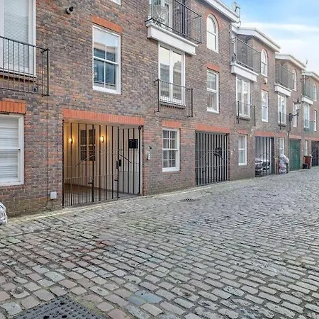 Semesterbostad Elgin Mews North Beside Maida Vale Tube And Parking Long Term Bookings London