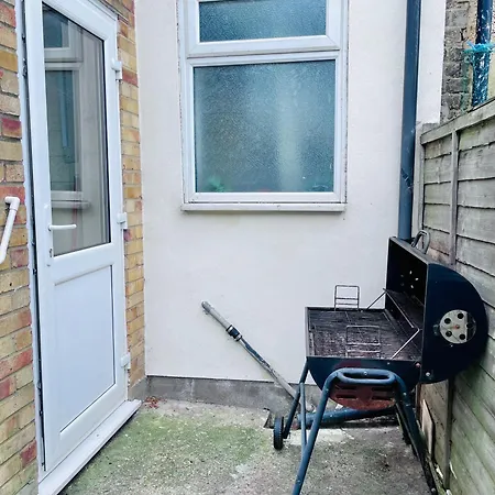 Apartment Plaistow Near Custom House Excel Free Parking *