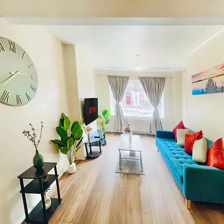 Plaistow Near Custom House Excel Free Parking *