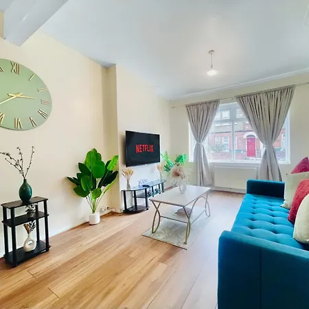Plaistow Near Custom House Excel Free Parking Apartment London