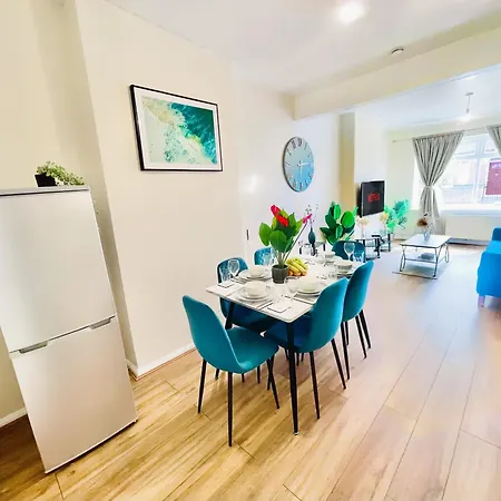 Plaistow Near Custom House Excel Free Parking Apartment London