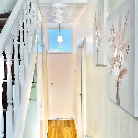 Apartment Plaistow Near Custom House Excel Free Parking *