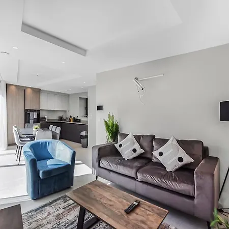 Apartment Sleek And Modern 4br Ultimate Getaway *