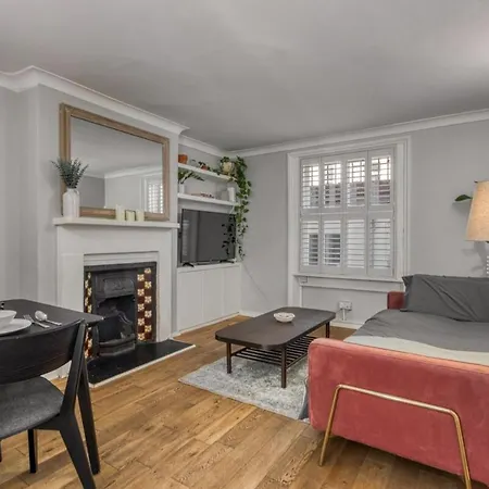 Chelsea Hideaway 2br Private Patio Londen