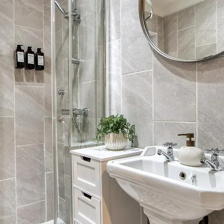 Chelsea Hideaway 2br Private Patio Appartement *