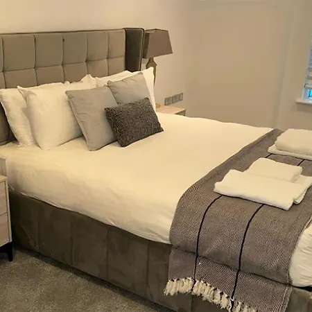 아파트 Riverfront: 2 Bed In London - Parking *