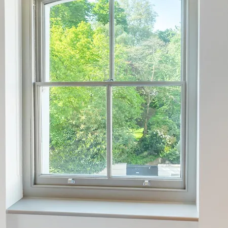 Brand New Refurbishment Townhouse In Notting Hill Near Portobello Road With Ac Air Conditioning & Roof Terrace London