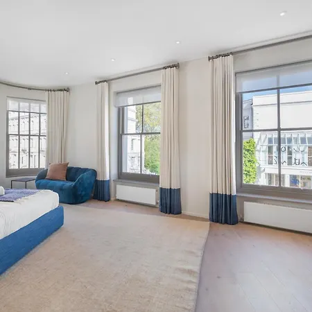 Brand New Refurbishment Townhouse In Notting Hill Near Portobello Road With Ac Air Conditioning & Roof Terrace * London